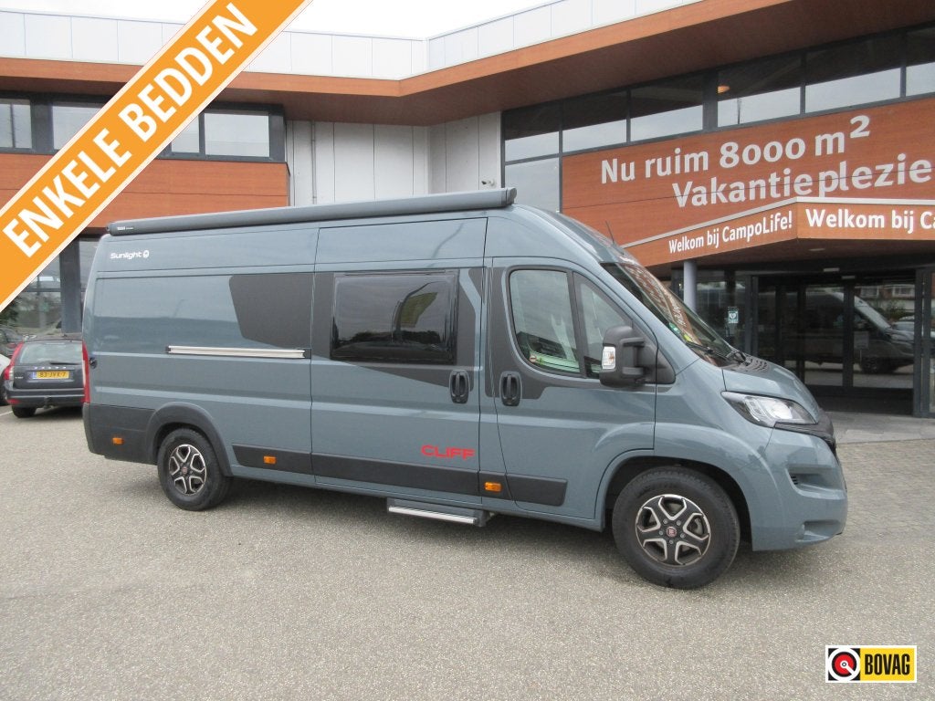Sunlight Cliff 640 AUTOMAAT LUIFEL BEARLOCK, Caravans en Kamperen, Automaat, Luifel, Sunlight, Ringverwarming