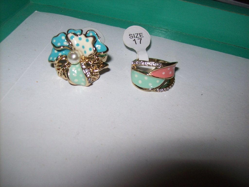 Ringen set Goud Meer kleur strass Mooie modellen Maat 17, Overige materialen, Verzenden, Nieuw, 17 tot 18