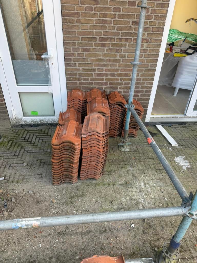 Dakpannen monier, Doe-het-zelf en Verbouw, Dakpannen en Dakbedekking, Ophalen, Steen of Klei, 15 m² of meer, Dakpannen