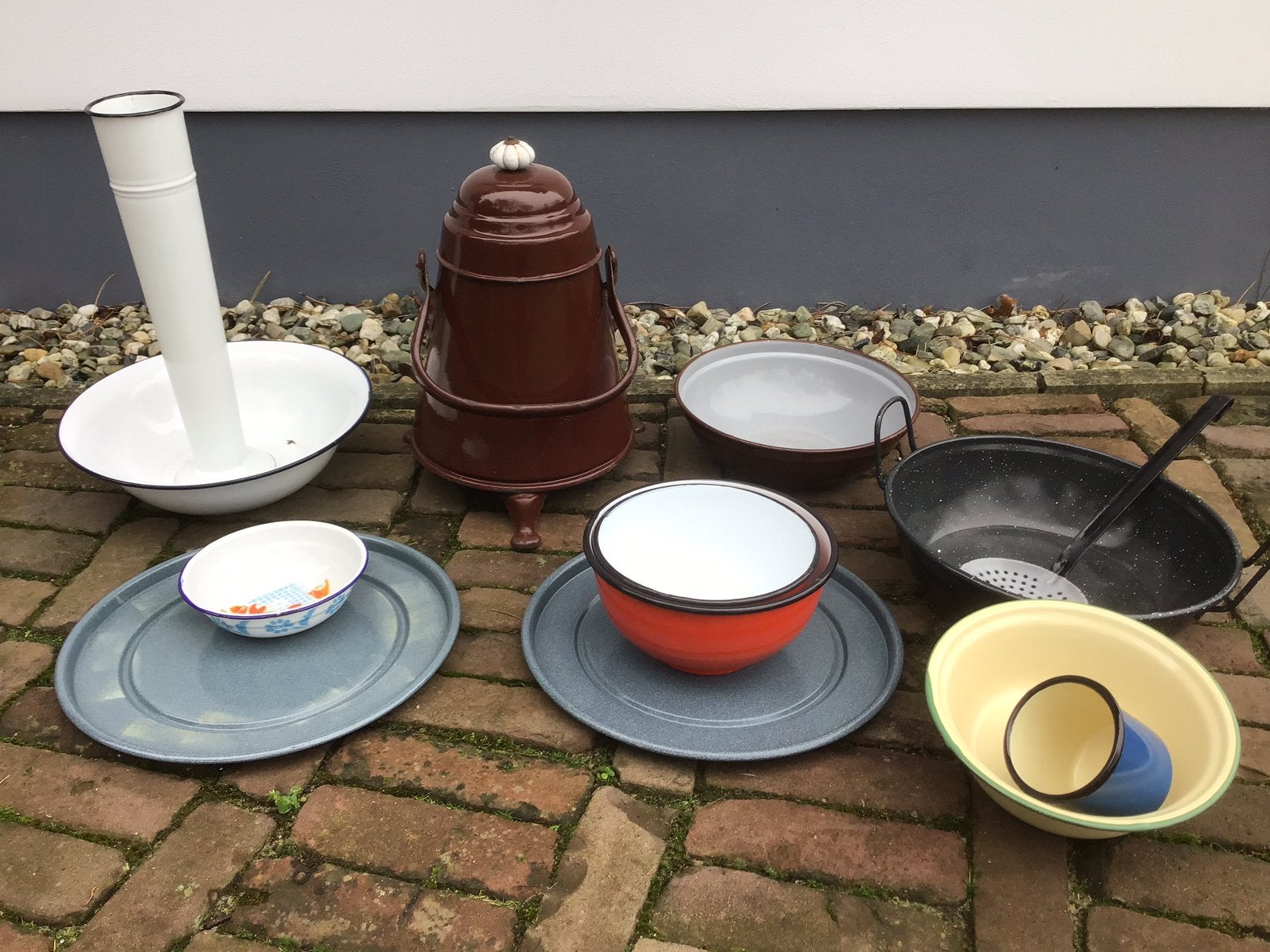 Diverse emaille - Schalen - Doofpot - onderzetters etc,, Antiek en Kunst, Antiek | Emaille, Ophalen of Verzenden