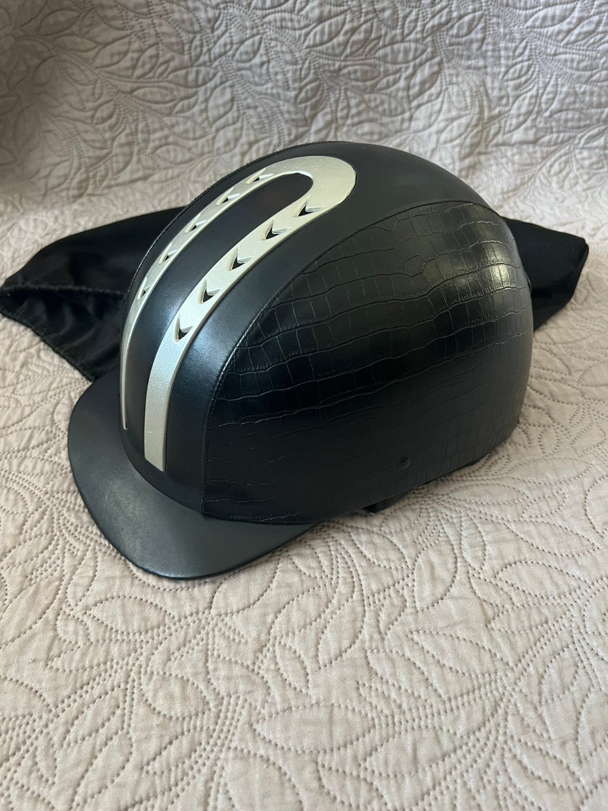 Paardrijd cap 95cm croco print, Dieren en Toebehoren, Gebruikt, Dressuur, Ophalen of Verzenden, Rijhelm/cap