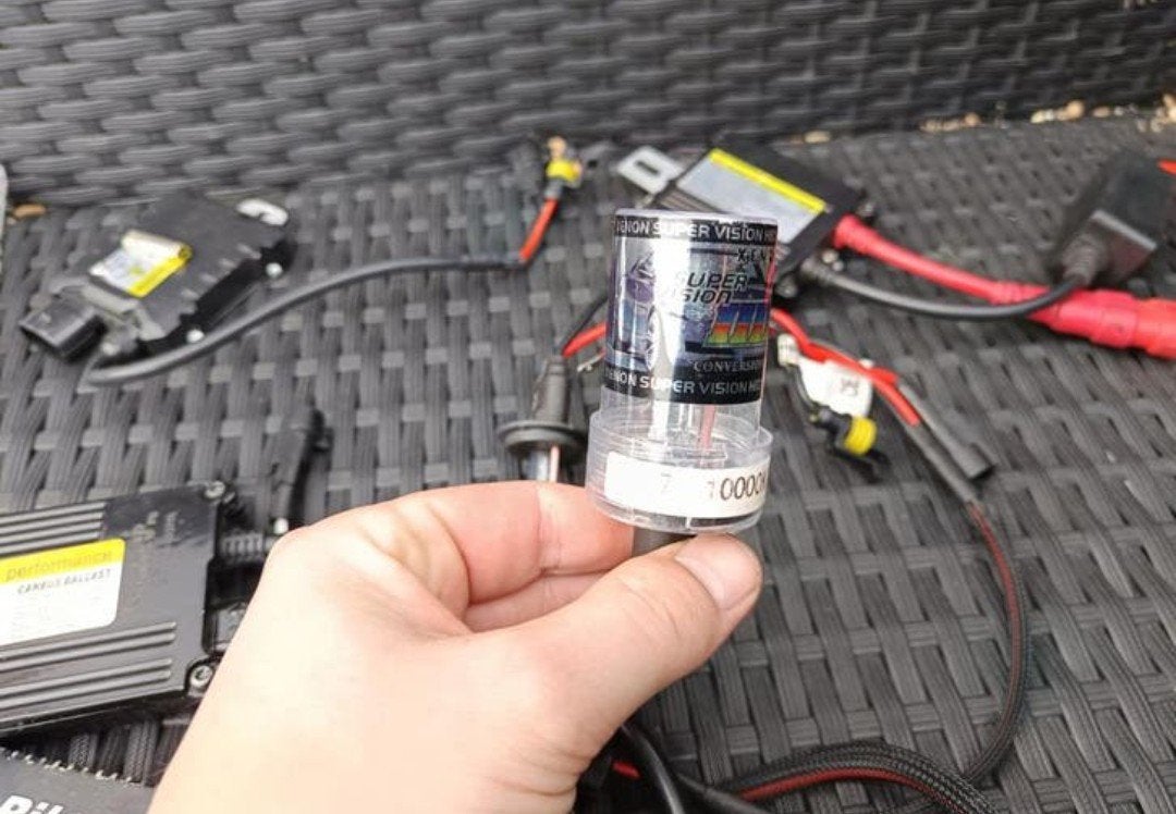 Xenon verlichting set - diverse ballasten en lampen, Auto-onderdelen, Verlichting, Ophalen of Verzenden, Gebruikt, Universele onderdelen