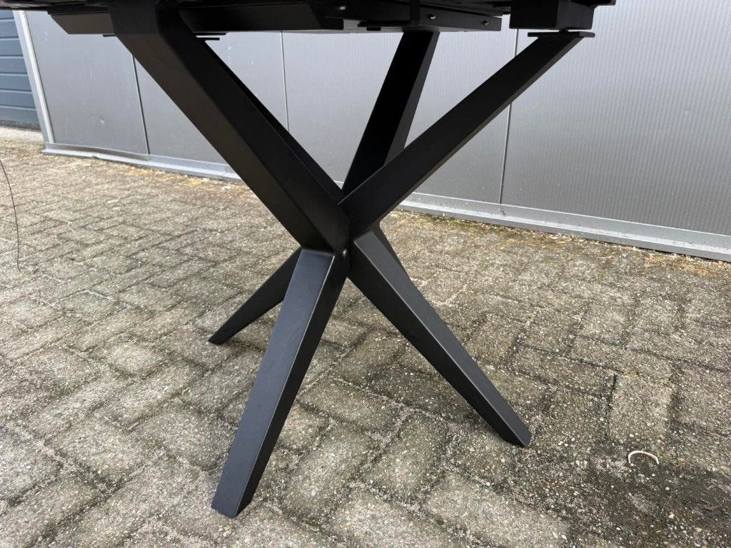 Ronde UITSCHUIFBARE Eettafel Wellington Lamulux, Ophalen, Postbus 22 Uden, Rond, Nieuw