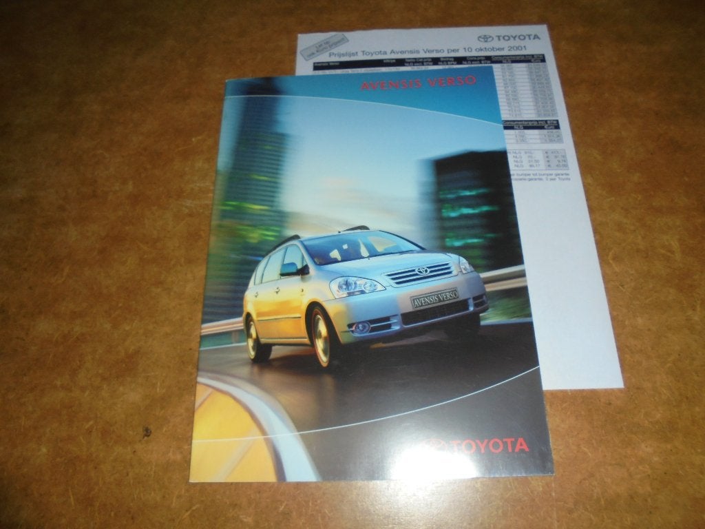 brochure Toyota Avensis Verso  2002, Boeken, Ophalen of Verzenden, Nieuw, Toyota