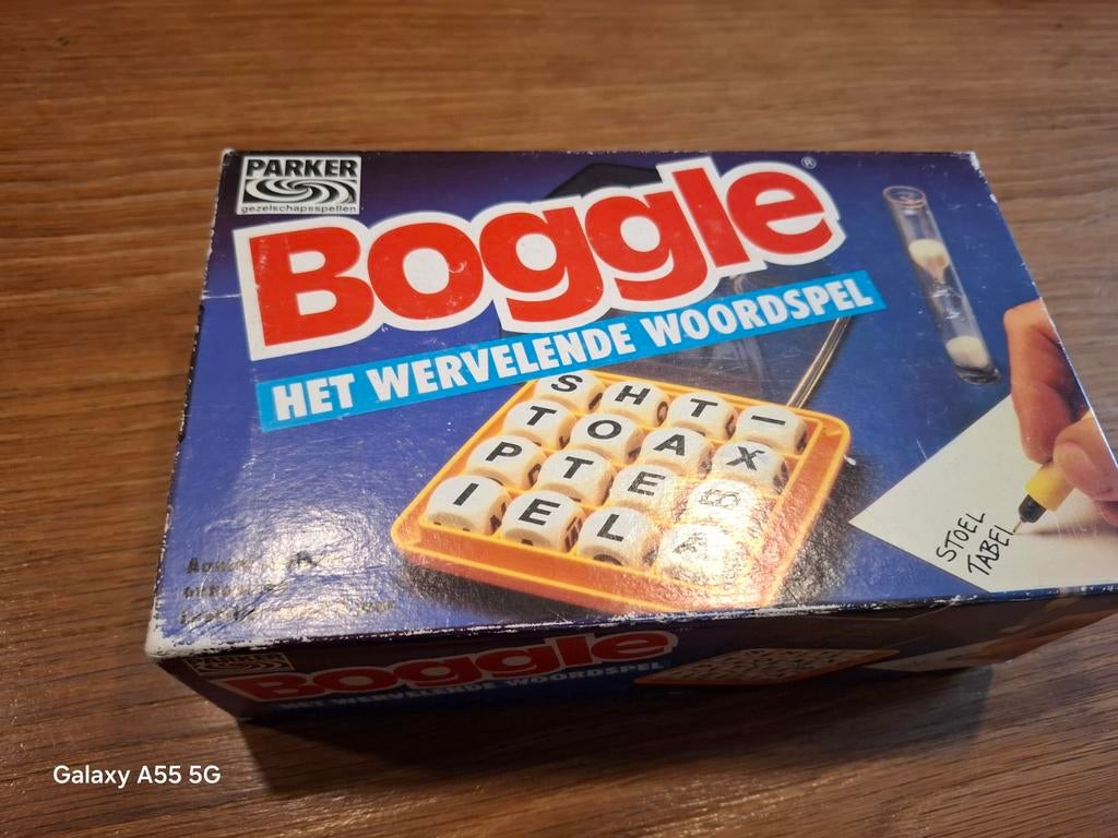 Boggle - Het wervelende woordspel van Parker, Hobby en Vrije tijd, Gezelschapsspellen | Bordspellen, Parker, Gebruikt, Ophalen of Verzenden