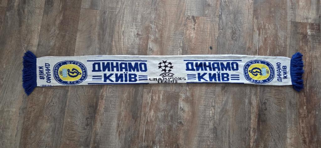 Sjaal Dynamo Kiev, Ophalen of Verzenden, Zo goed als nieuw, Buitenlandse clubs, Vaantje of Sjaal
