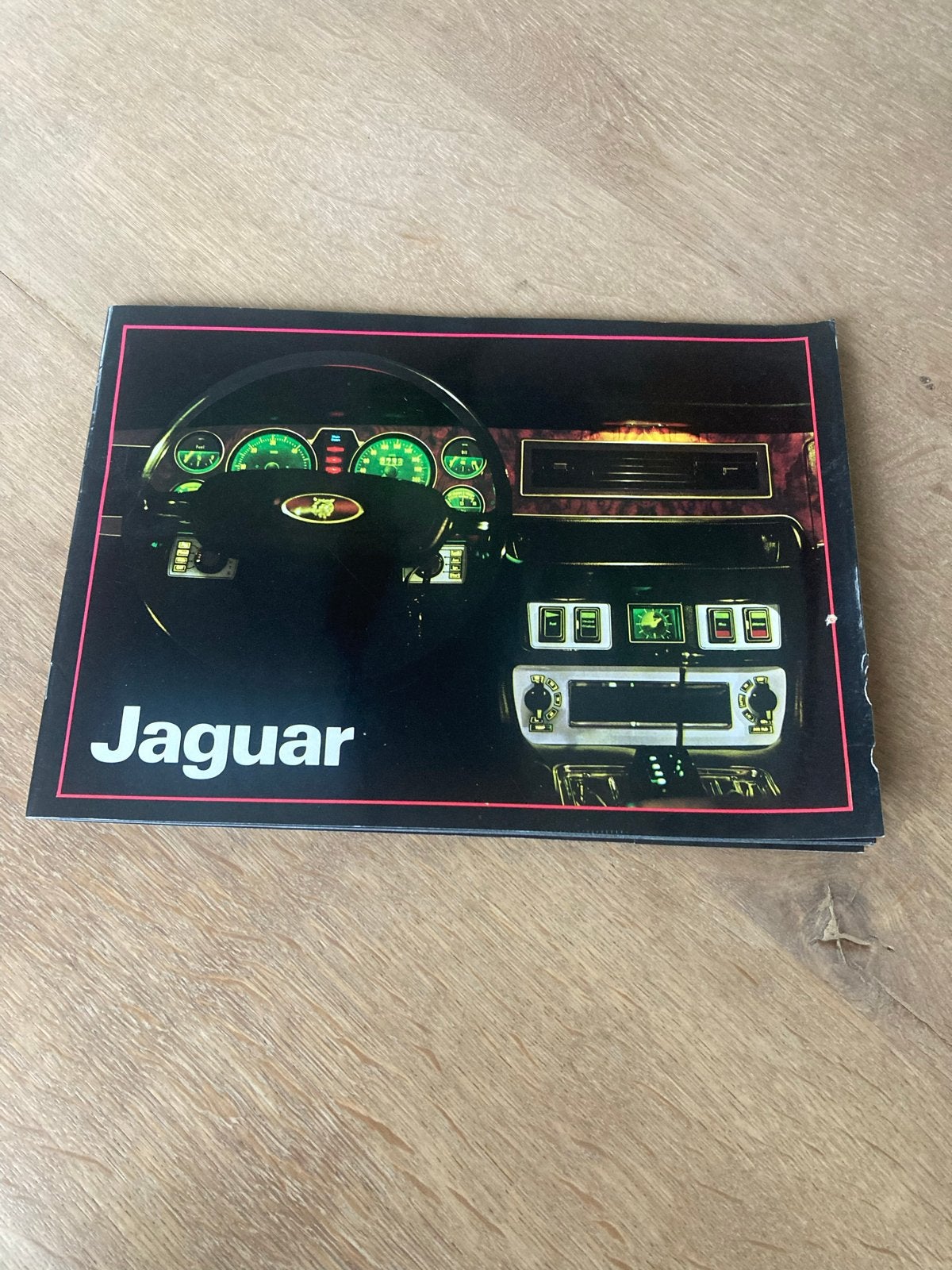 Jaguar XJ Serie Oldtimer Folder - British Leyland, Boeken, Auto's | Folders en Tijdschriften, Ophalen of Verzenden, Zo goed als nieuw