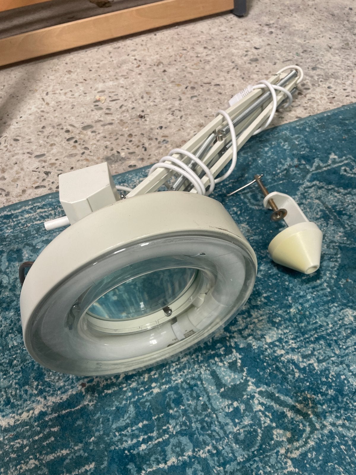 Loeplamp met klembevestiging, Ophalen of Verzenden, Gebruikt, Loeplamp