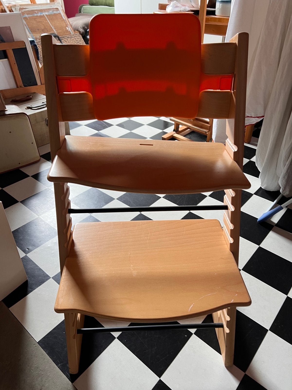 Stokke Tripp Trapp kinderstoel met oranje baby set, Ophalen, Gebruikt, Meegroeistoel, Gordel(s)