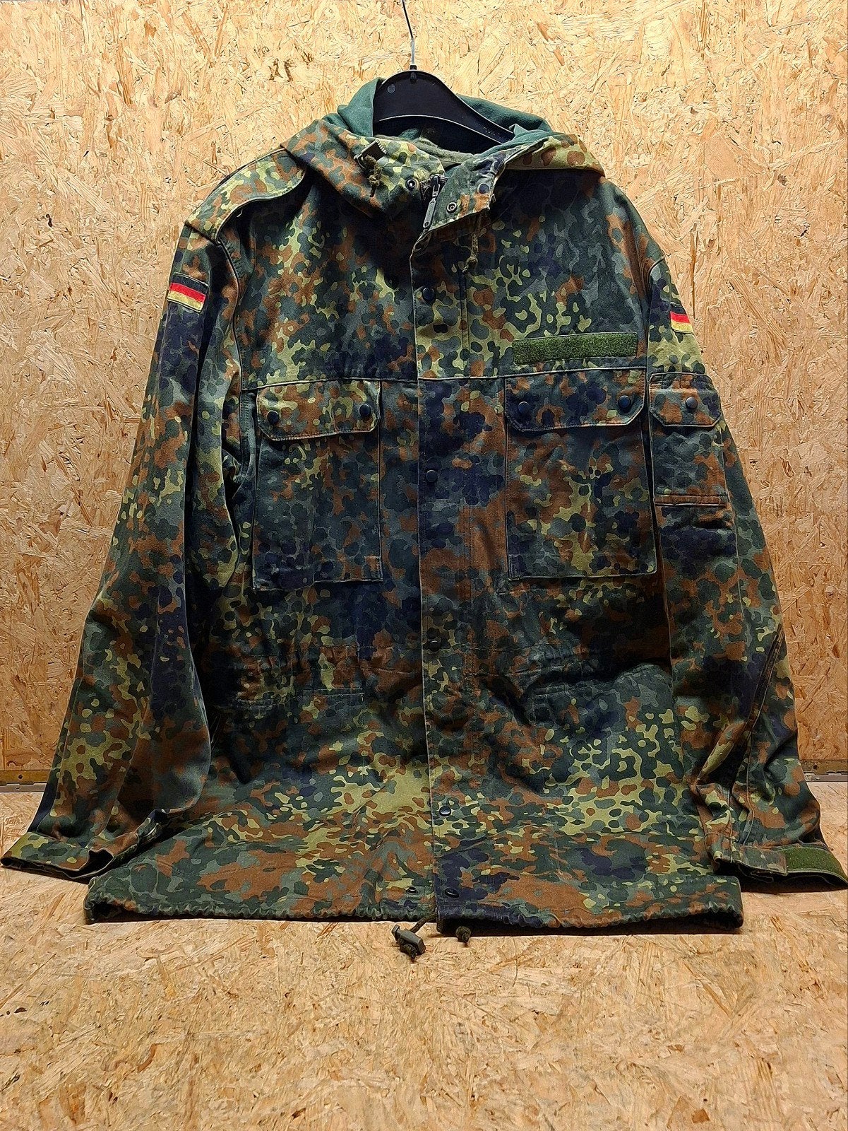 Duitse Bundeswehr Flecktarn Veldjas - Maat GR.14 (1999), Verzamelen, Onbekend, Kleding of Schoenen, Ophalen of Verzenden, Duitsland