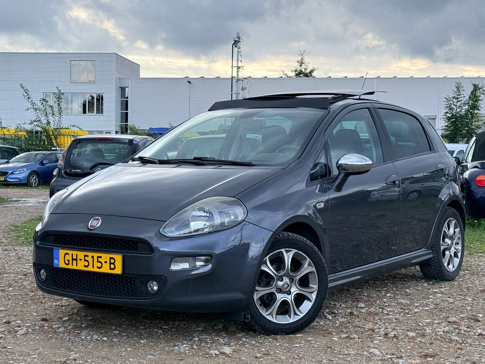 Fiat Punto Evo 0.9 TwinAir Lounge/ DAKJE/ VELGEN/ ZUINIG, Auto's, Voorwielaandrijving, 101 pk, Gebruikt, Euro 6