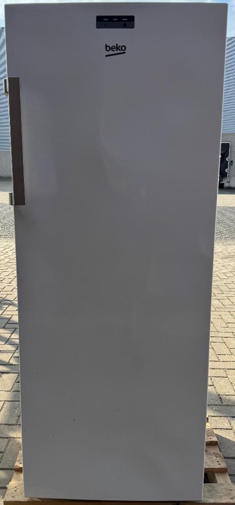 Beko diepvrieskast, Gebruikt, 140 tot 160 cm, Ophalen, Vrieskast