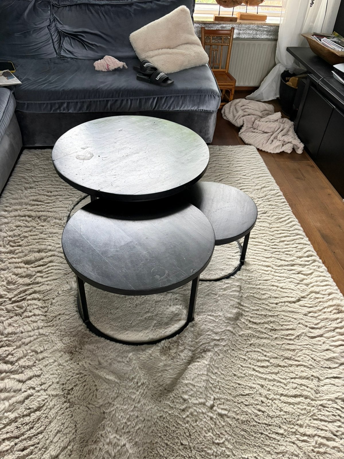 Zwarte ronde tafeltjes, salontafel, Ophalen of Verzenden, Zo goed als nieuw, Rond, 50 tot 100 cm