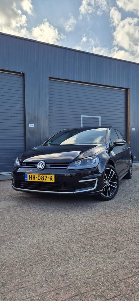Volkswagen Golf 1.4 TSI Phev 204pk 5D DSG 2015 Zwart, Auto's, Stof, 4 cilinders, Zwart, 1499 kg