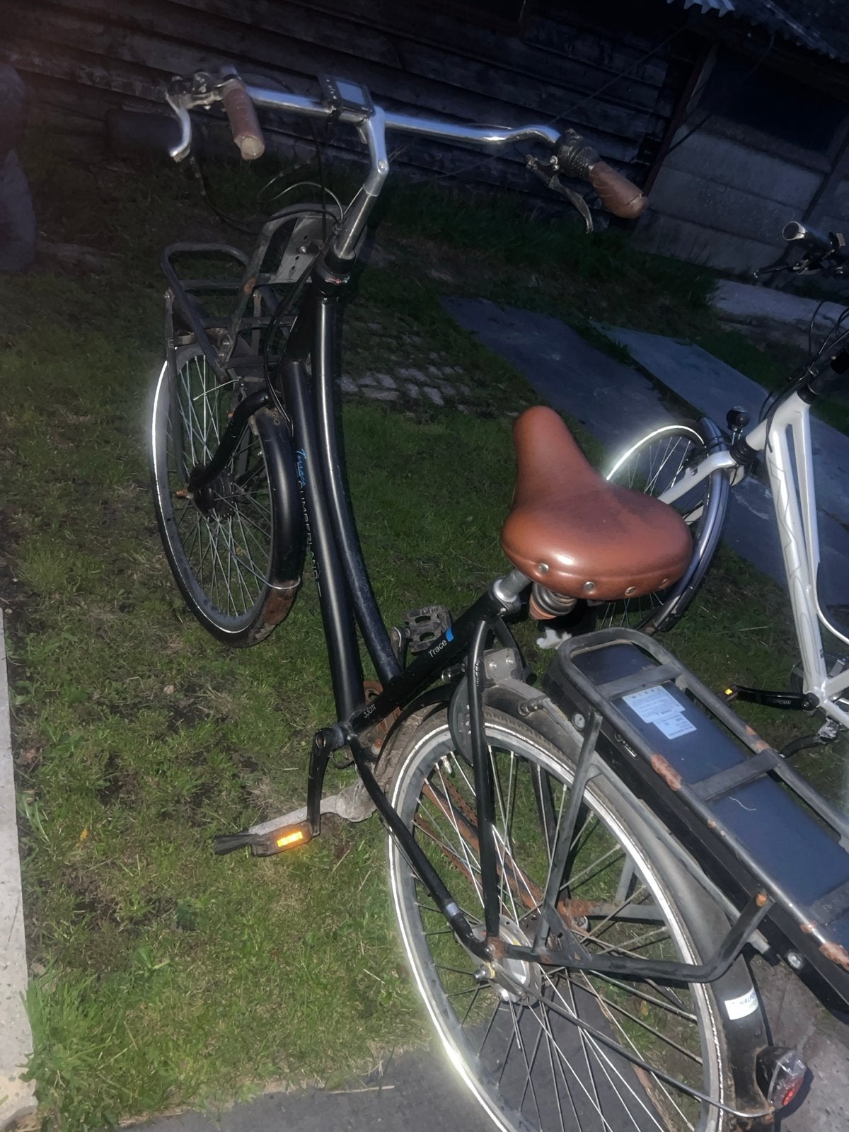 Zwarte fiets, defect - ideaal voor onderdelen of reparatie, Terugtraprem, Versnellingen, Ophalen, Overige merken