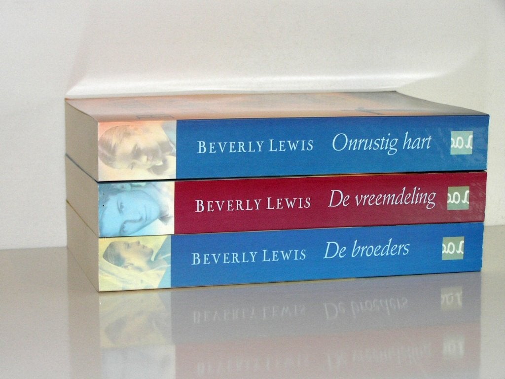 Beverly Lewis - Annies volk (christelijke Amish trilogie), Boeken, Romans, Zo goed als nieuw, Ophalen of Verzenden