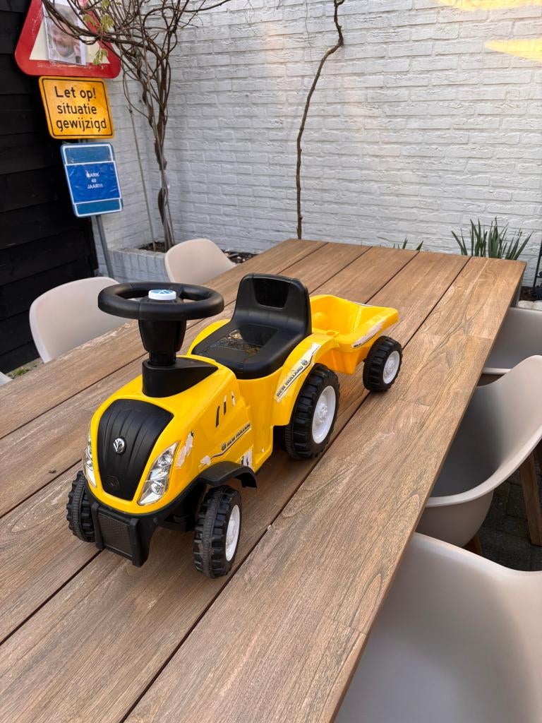 Gele kindertractor met geluid en lampjes, Kinderen en Baby's, Speelgoed | Buiten | Voertuigen en Loopfietsen, Ophalen, Gebruikt
