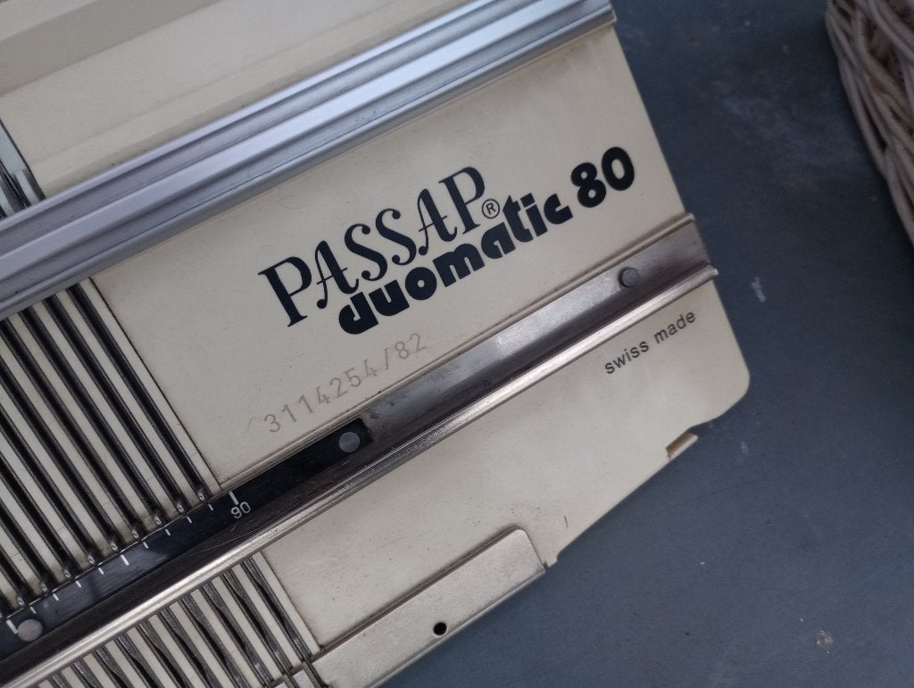 Passap Duomatic 80 Breimachine brei machine  - Swiss Made, Hobby en Vrije tijd, Breien en Haken, Ophalen, Gebruikt, Breien, Machine