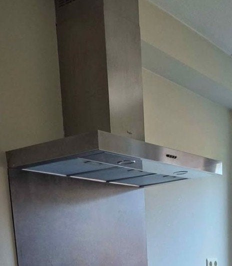 Whirlpool afzuigkap met afvoerbuis en ombouw, Ophalen, Gebruikt, Vrijstaand, Wandschouwkap