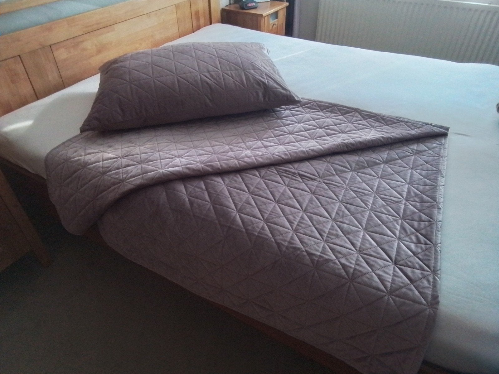 Nieuw velour plaid 2.40x2.00 incl.groot kussen. Zalm kleur, Ophalen of Verzenden, Zo goed als nieuw