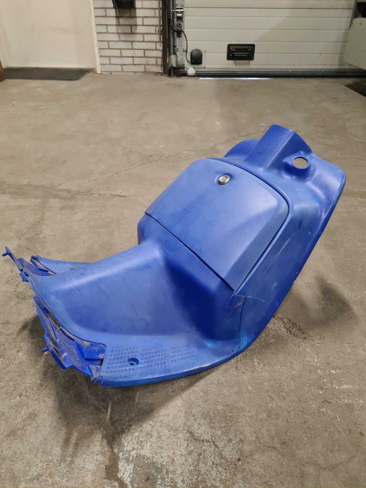 GEZOCHT : blauwe kap voor een Honda Vision MET-IN  metin, Fietsen en Brommers, Brommeronderdelen | Scooters, Ophalen, Kap, Honda