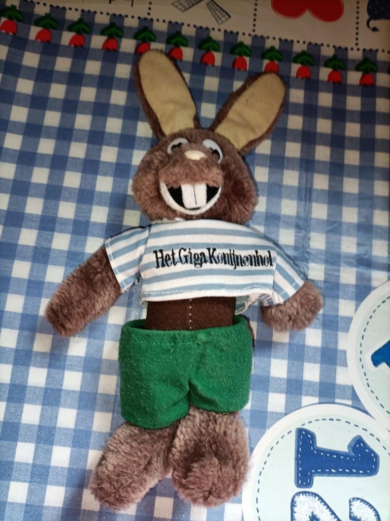 Beerze Bulten konijn knuffel 27 cm groot Giga Konijnenhol, Ophalen of Verzenden, Zo goed als nieuw, Konijn