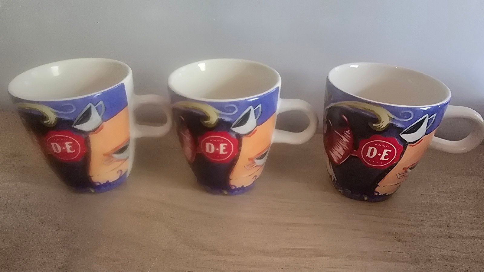 3 Royal Raja D.E. Douwe Egberts Mokken - Zo goed als nieuw, Ophalen of Verzenden