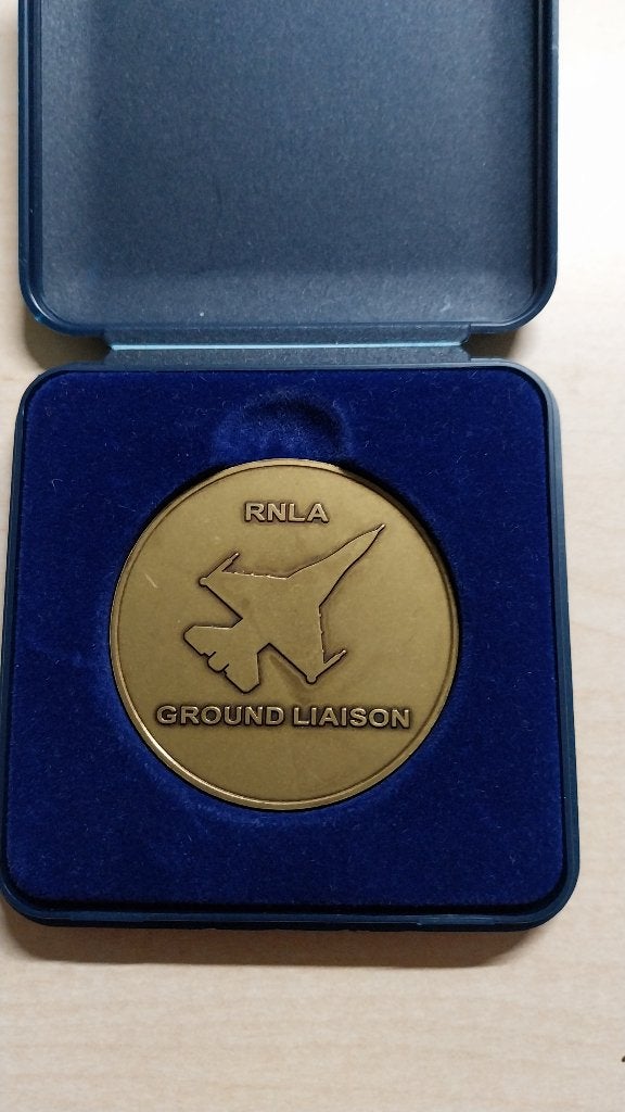 RNLA (Luchtmacht) Ground Liaison challenge coin KLU, Ophalen of Verzenden, Landmacht, Nederland, Embleem of Badge
