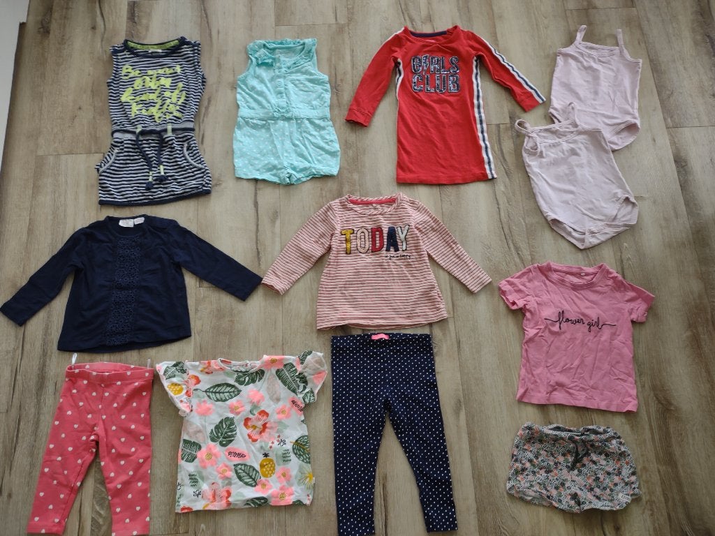 Prachtig pakket meisjeskleding, zomer kledingpakket, 80/86., Kinderen en Baby's, Babykleding | Baby-kledingpakketten, Onb, Ophalen of Verzenden