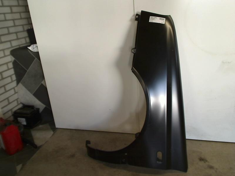 Spatbord Links Voor Volkswagen Golf III (1H1) 1996, Gebruikt, Volkswagen, Volkswagen AG, Kundenbetreuung@volkswagen.de