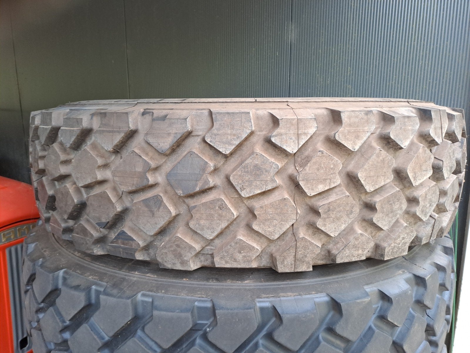 Michelin 13R22.5 banden - zo goed als nieuw, Ophalen of Verzenden