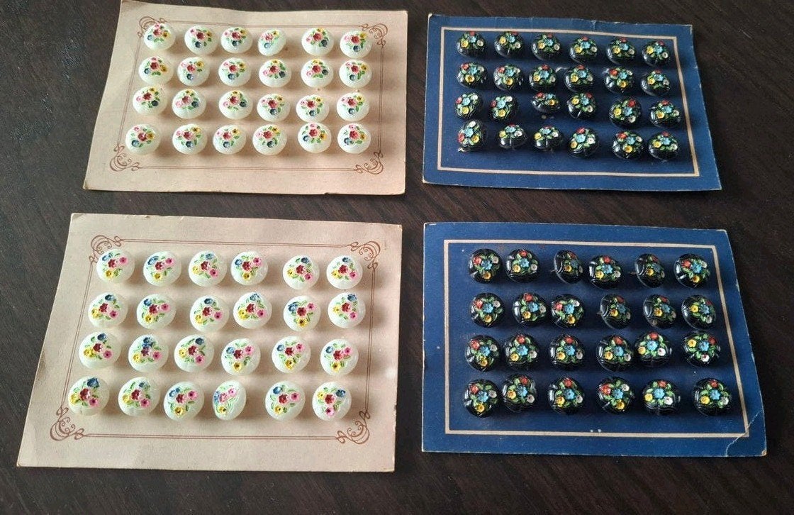 Tsjechische handgemaakte glazen knopen op originele kaart, Ophalen of Verzenden, Nieuw