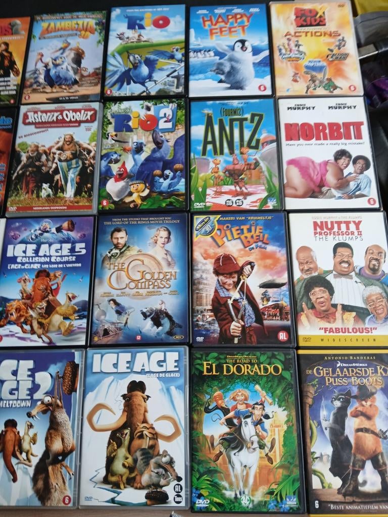 Pakket kinderfilms, Ophalen of Verzenden, Zo goed als nieuw