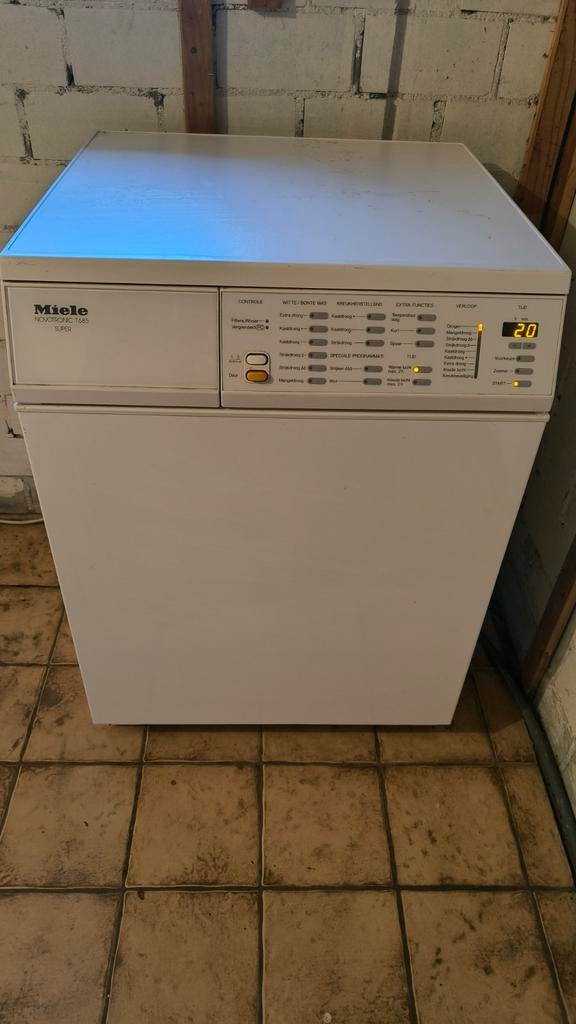 Wasdroger:Miele Novotronic T680, Ophalen, Gebruikt, Luchtafvoer, 4 tot 6 kg