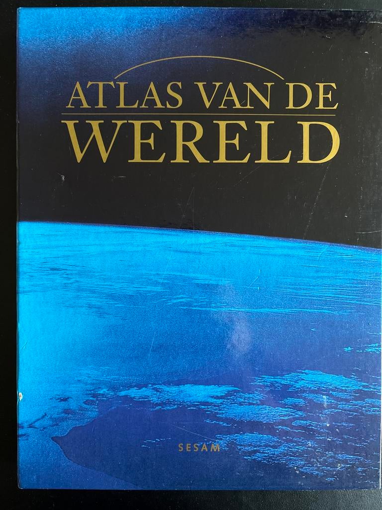 Atlas van de Wereld - Sesam, Overige atlassen, 2000 tot heden, Ophalen of Verzenden, Zo goed als nieuw