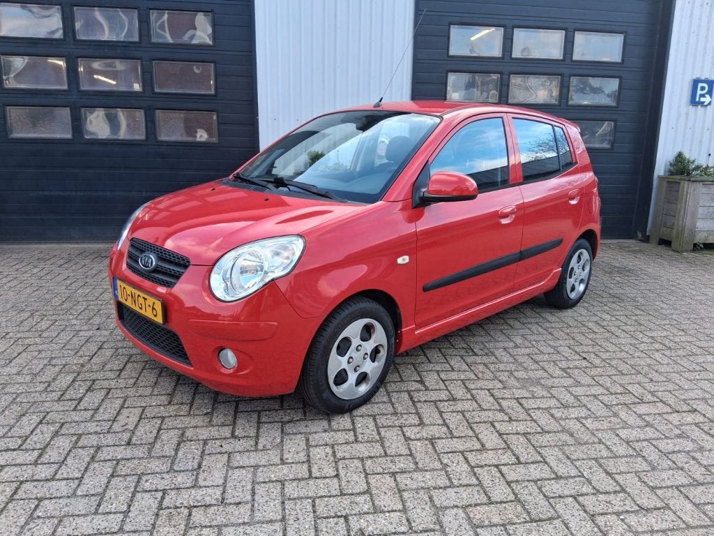 Kia Picanto 1.0 X-pect Nieuwe Apk, 21 km/l, 4 cilinders, ABS, 400 kg