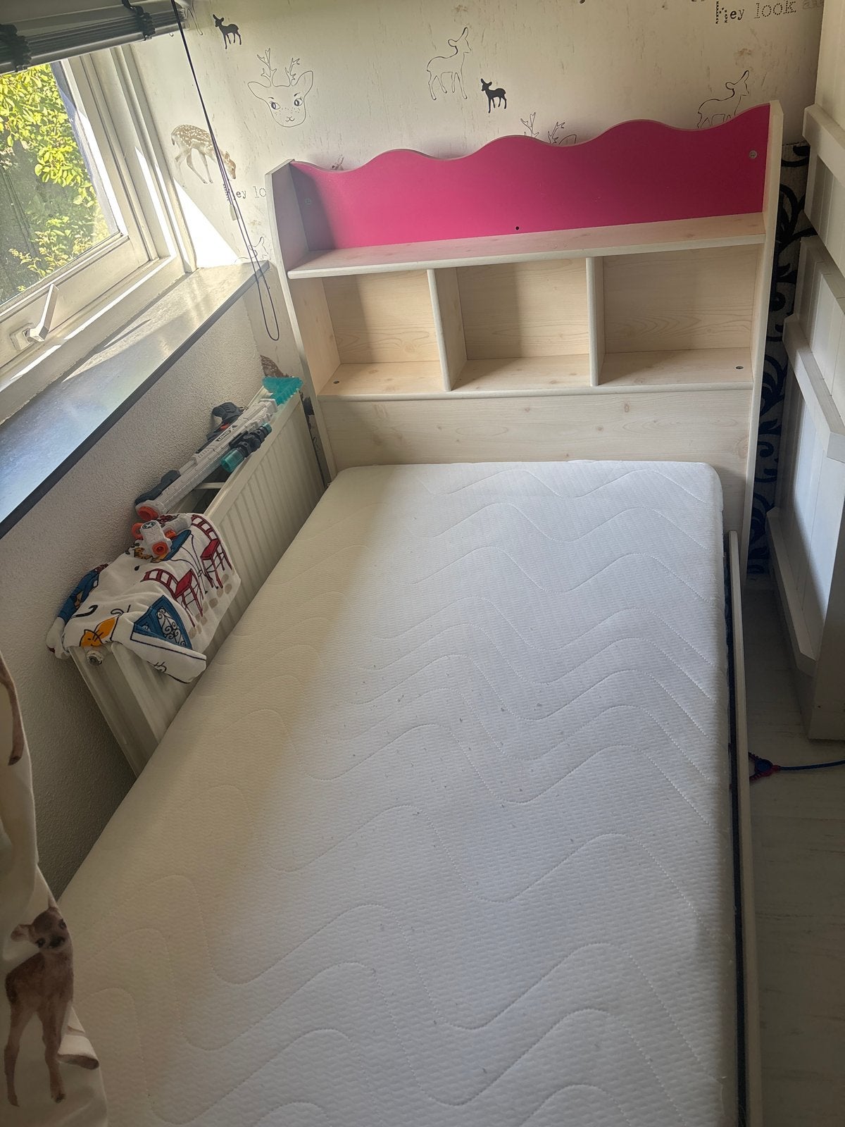 Eenpersoonsbed 90x200 met opbergruimte en roze hoofdeinde, Gebruikt, 90 cm, Eenpersoons, Wit
