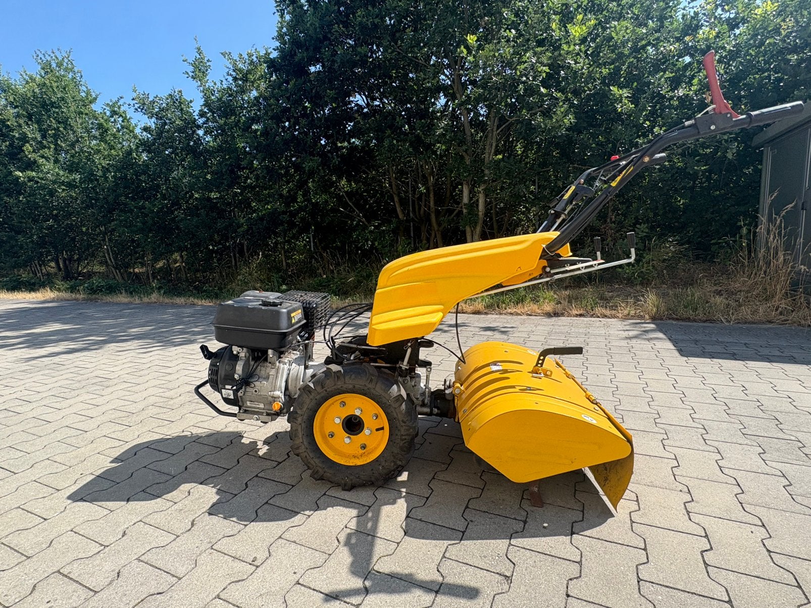 Jansen MGT 270 met Frees ,Tuinfrees, Ophalen