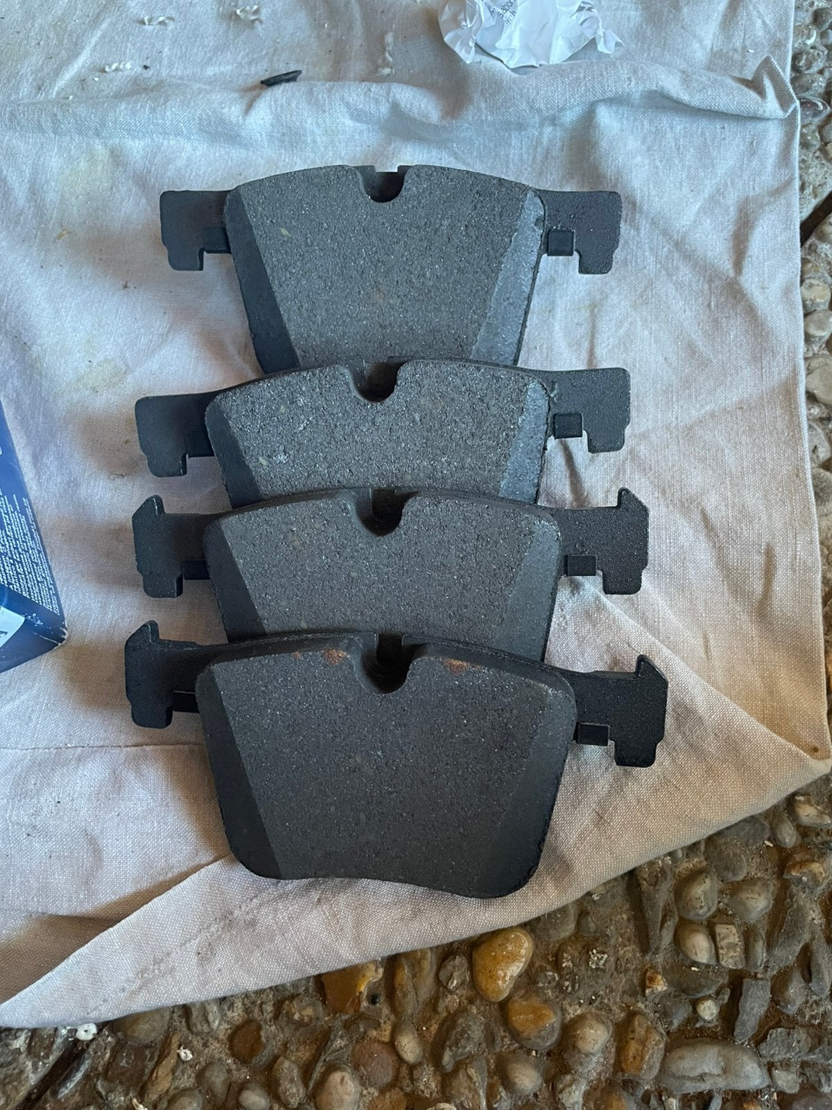 Nieuwe remblokken voor BMW series, Ophalen, Nieuw, BMW