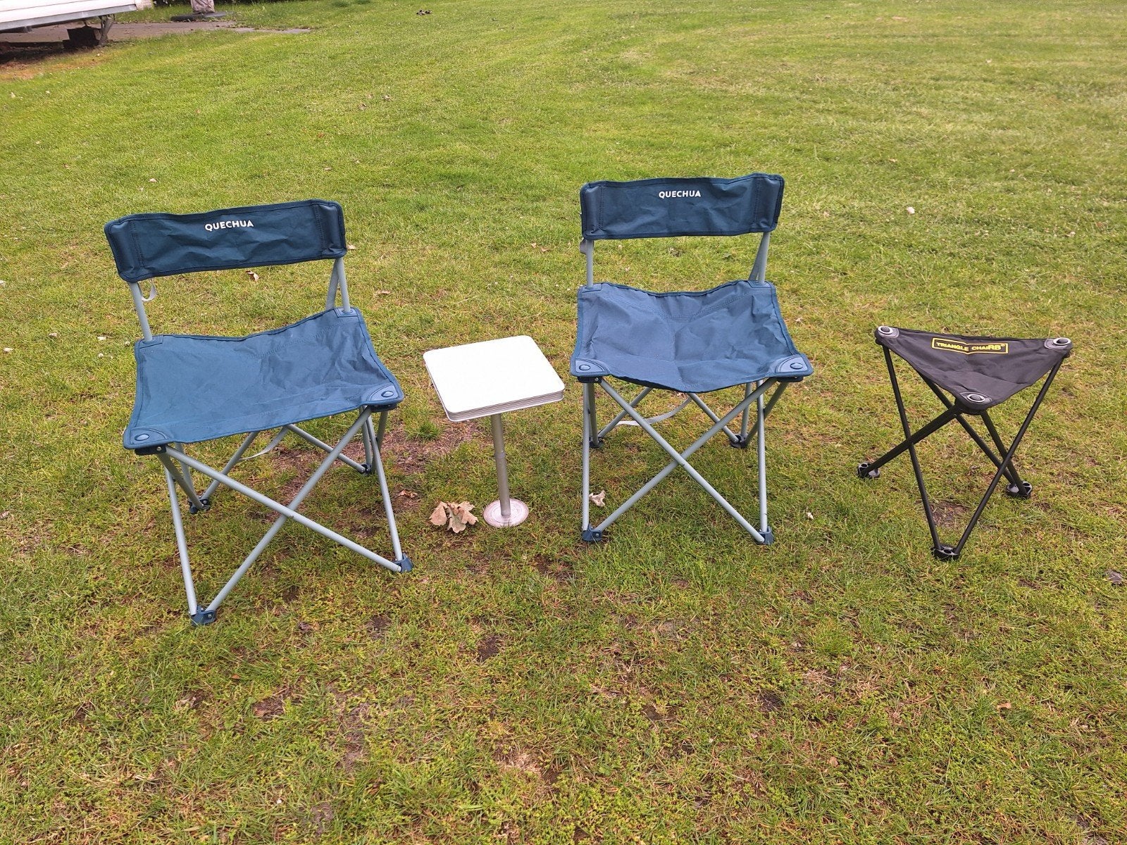 Opklapstoeltjes met tafeltje, Ophalen, Zo goed als nieuw, Campingtafel