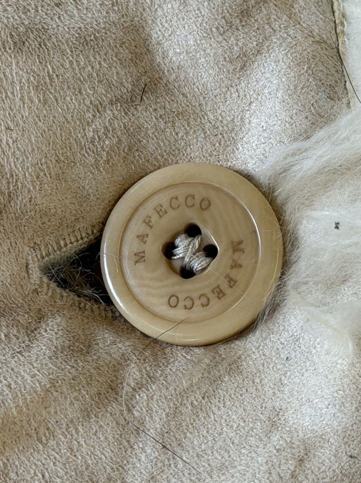 Beige leren damesjas van Vintage Dressing (lammy coat /, Bayline Vintage Trading, Verzenden, Beige, Zo goed als nieuw