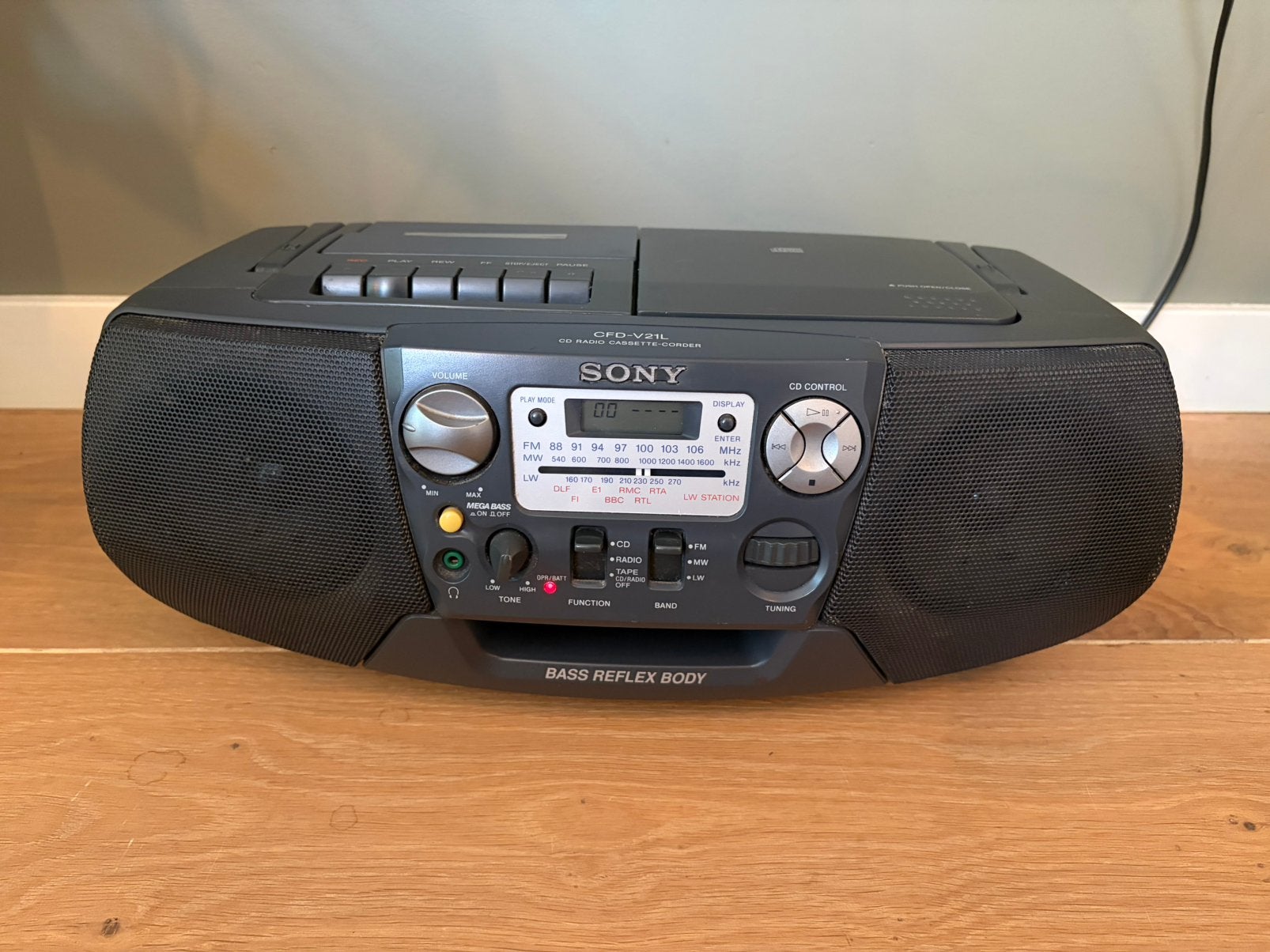 Sony CFD-V21L, Ophalen of Verzenden, Gebruikt, Radio, Met cd-speler