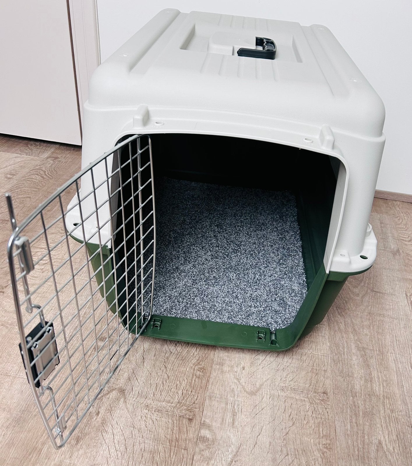 Ruime transportbox voor grote kat of kleine hond Feria 4, Ophalen, Zo goed als nieuw