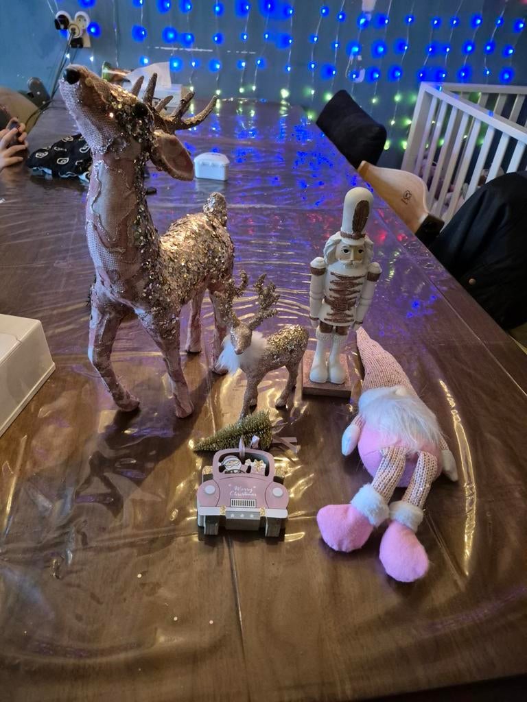 Kerstdecoratie, Eén persoon