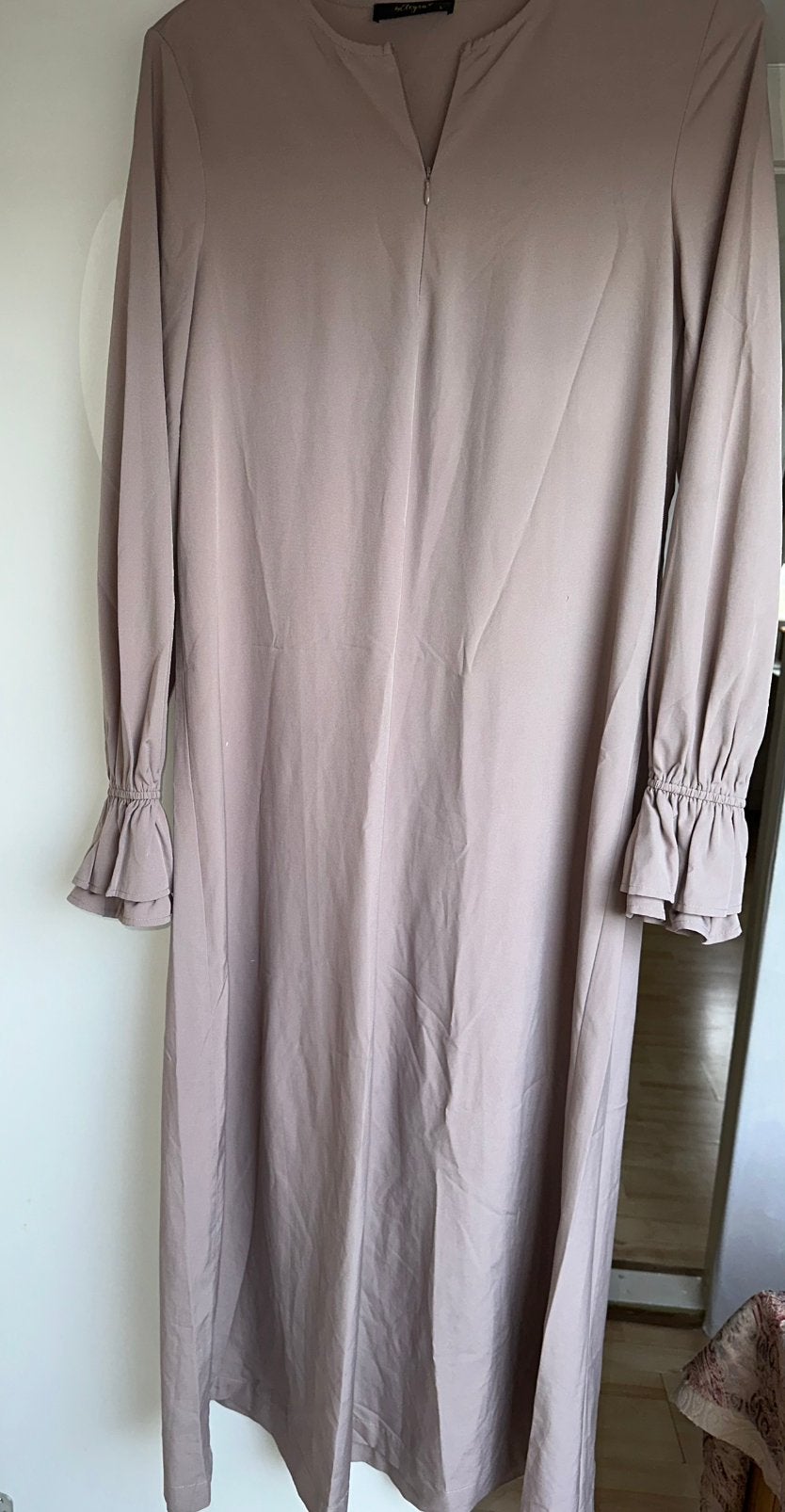 Khimarset Byeleysa, Kleding | Dames, Ophalen of Verzenden, Zo goed als nieuw, Beige, Jurk