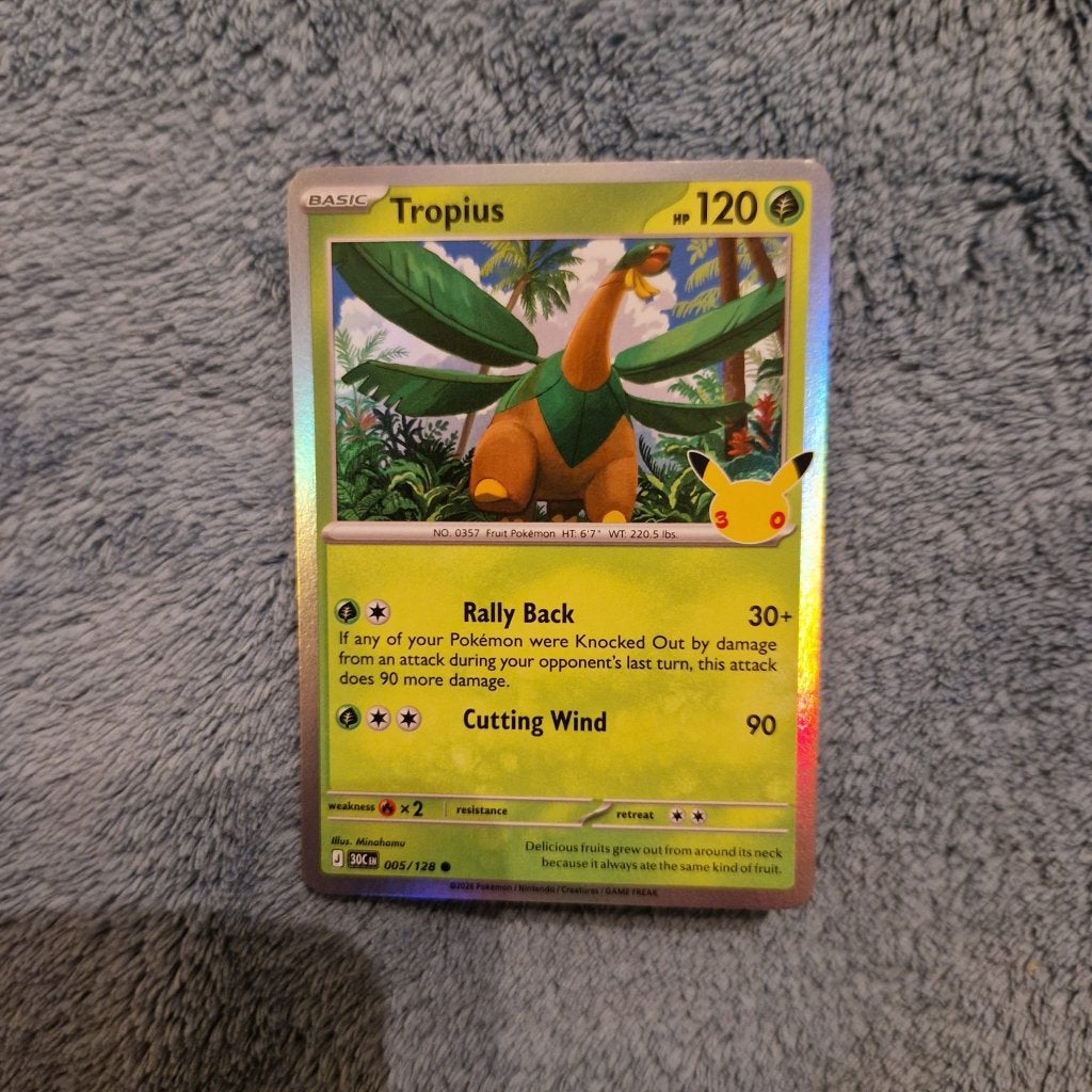 Tropius 005/128 Pokémon 30th Celebration holo, Ophalen of Verzenden, Zo goed als nieuw, Losse kaart, Foil