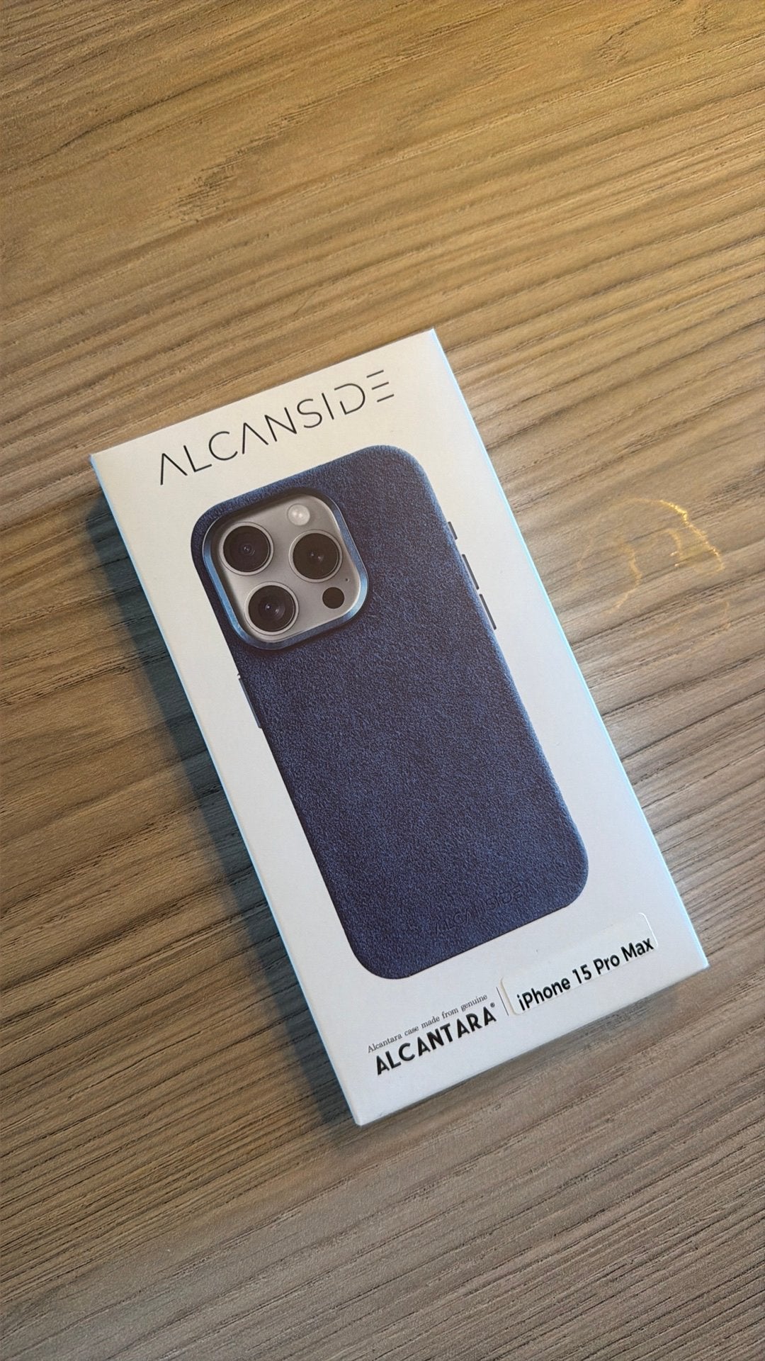 Alcanside iphone 15 pro max hoesje, Ophalen, Zo goed als nieuw
