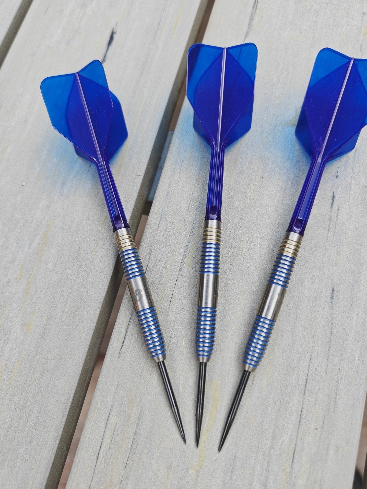 Dartset Raymond van Barneveld 23 gram met Kflights, Sport en Fitness, Darts, Verzenden, Zo goed als nieuw, Pijlen