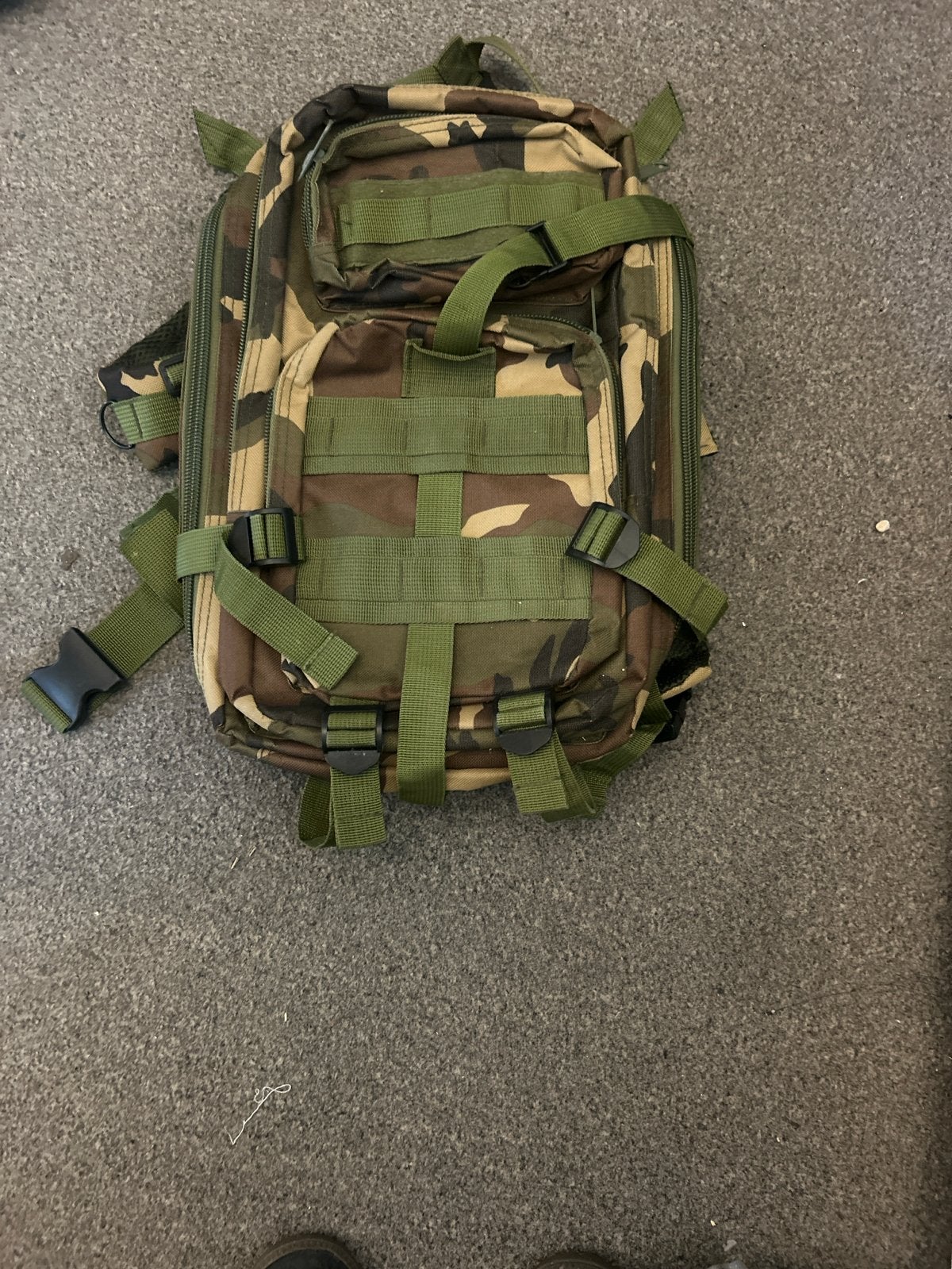 Camouflage Rugzak - Ideaal voor Trekking en Outdoor, Gebruikt, 25 tot 40 cm, Trekking, 30 tot 45 cm
