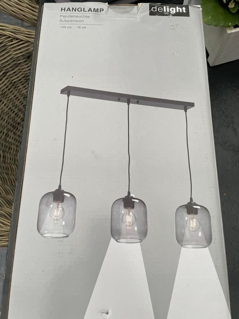 Hanglampen set. 3 lichts & 1 lichts. Smoke glas, Huis en Inrichting, Lampen | Hanglampen, Ophalen of Verzenden, Zo goed als nieuw